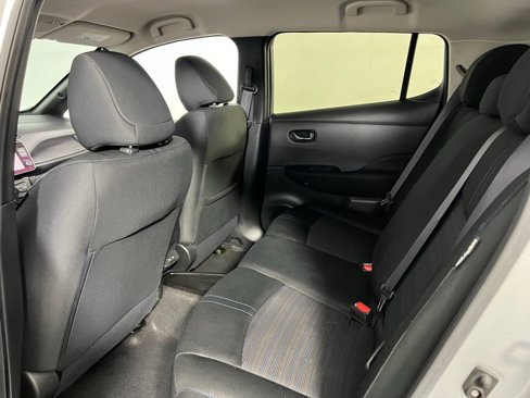 Used 2022 Nissan Leaf SV image 28