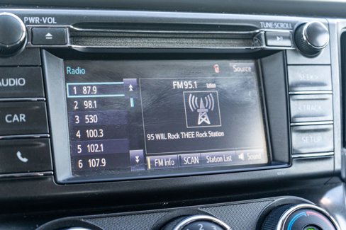 Used 2015 Toyota RAV4 LE image 27