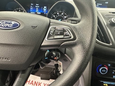 Used 2017 Ford Escape SE image 30