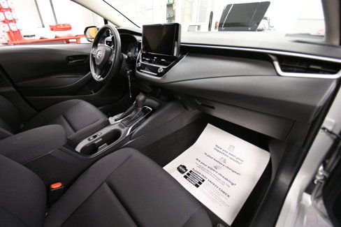 Certified 2024 Toyota Corolla LE image 27