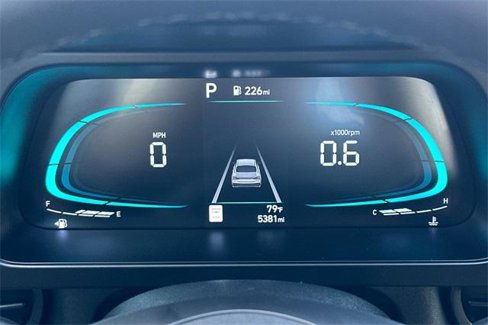 Used 2025 Hyundai Elantra Sport image 24