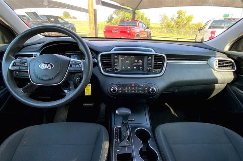 Used 2019 Kia Sorento L image 13