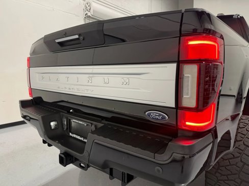 Used 2022 Ford F250 Platinum w/ FX4 Off-Road Package image 13