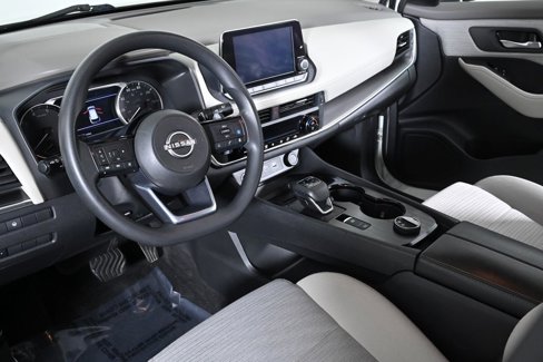 Certified 2023 Nissan Rogue SV image 13