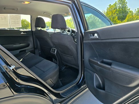 Used 2017 Kia Sportage LX image 15