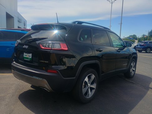 Used 2022 Jeep Cherokee Limited image 11