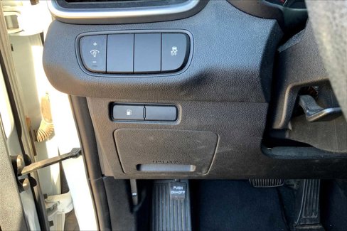 Used 2019 Kia Sorento L image 30