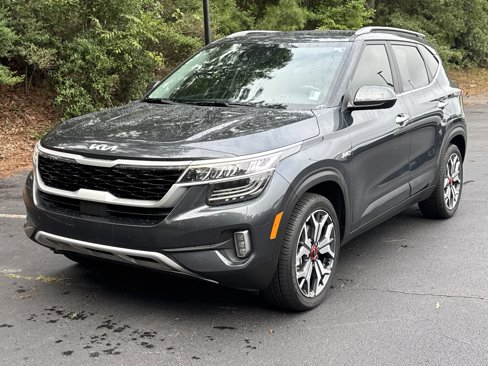 Used 2022 Kia Seltos SX w/ Sunroof Package image 3