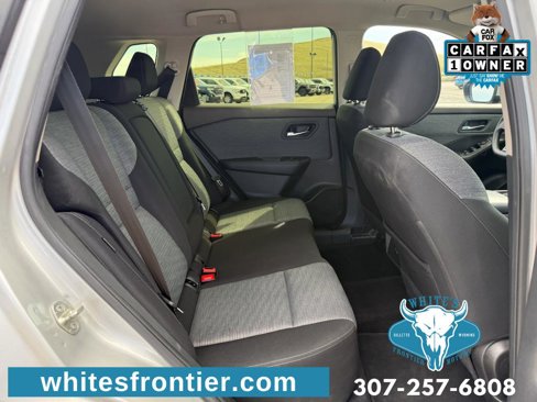 Used 2023 Nissan Rogue SV image 11