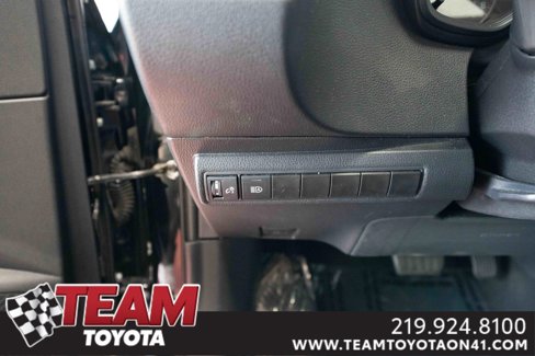 Used 2023 Toyota Corolla LE image 11