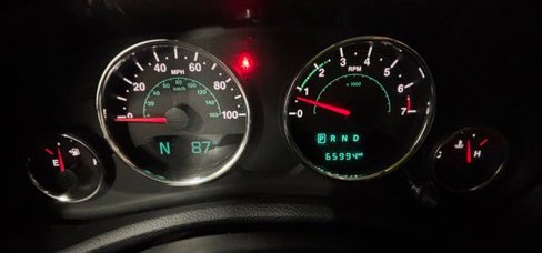 Used 2016 Jeep Wrangler Unlimited Sahara w/ Connectivity Group image 15