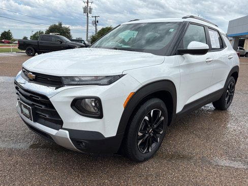 Used 2023 Chevrolet TrailBlazer LT w/ Convenience Package image 4