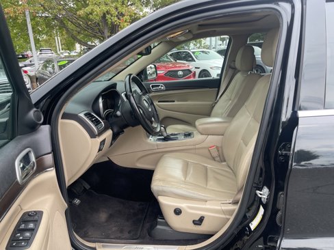 Used 2018 Jeep Grand Cherokee Limited image 10