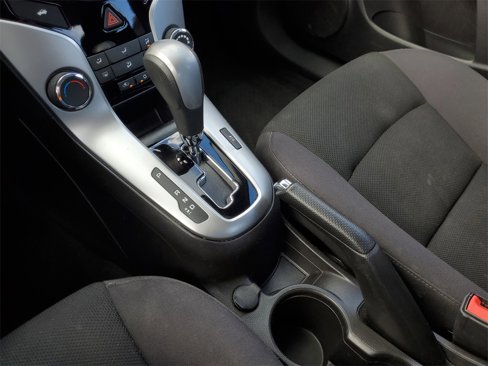 Used 2015 Chevrolet Cruze LT image 26