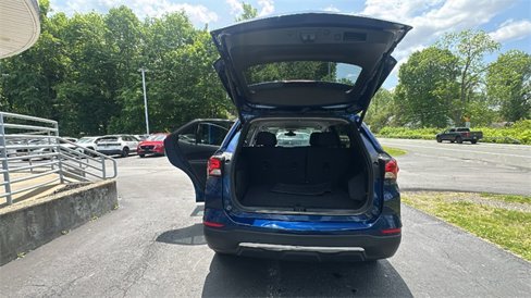 Used 2023 Chevrolet Equinox LT image 24