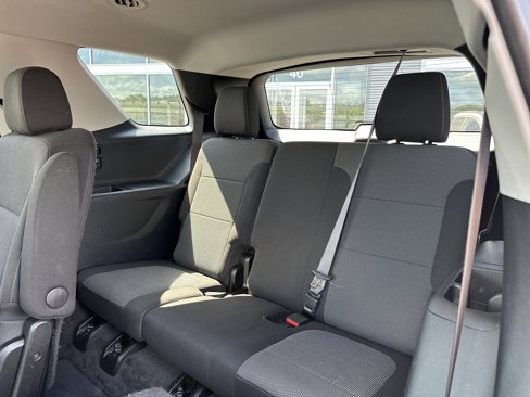 Used 2020 Chevrolet Traverse LT w/ LPO, Blackout Package image 13