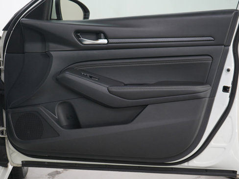 Used 2020 Nissan Altima 2.5 S image 9