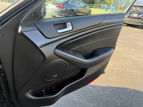 Used 2015 Kia Cadenza Premium w/ Technology Package image 52