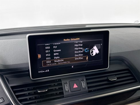Used 2020 Audi Q5 2.0T Premium Plus w/ Premium Plus Package image 14