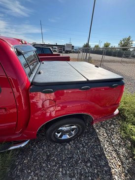 Used 2005 Ford Explorer Sport Trac Adrenalin image 11