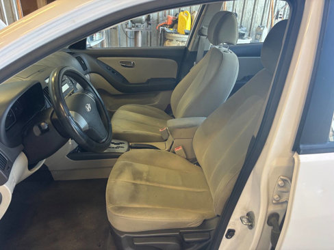 Used 2010 Hyundai Elantra GLS image 11