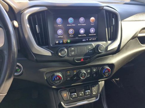 Used 2020 GMC Terrain SLT image 13