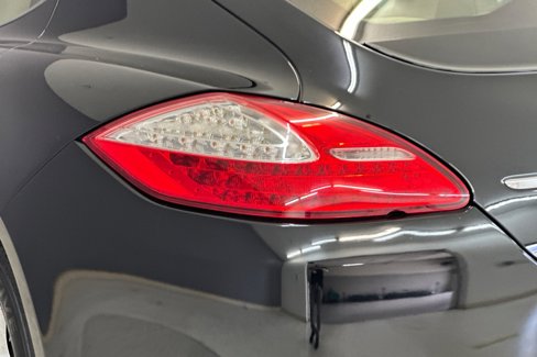 Used 2011 Porsche Panamera 4 image 13