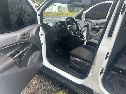 Used 2017 Ford Transit Connect XL image 29