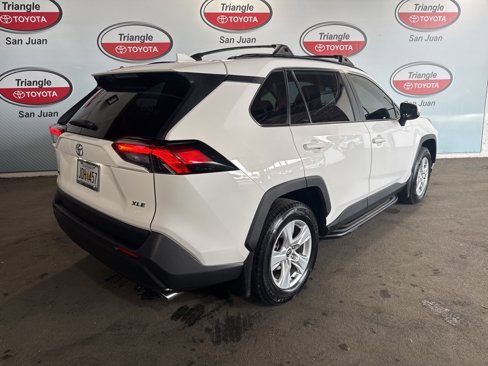 Used 2021 Toyota RAV4 XLE image 4