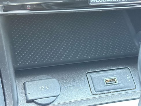 Certified 2022 Volkswagen Passat 2.0T SE image 20