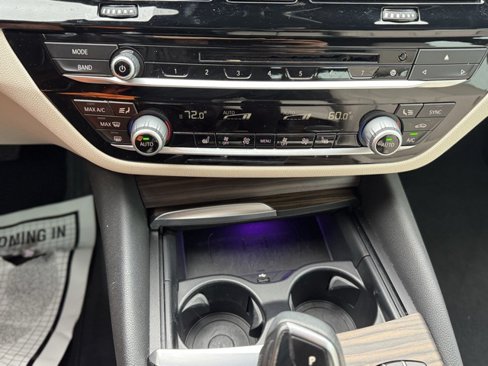 Used 2018 BMW 530e image 20