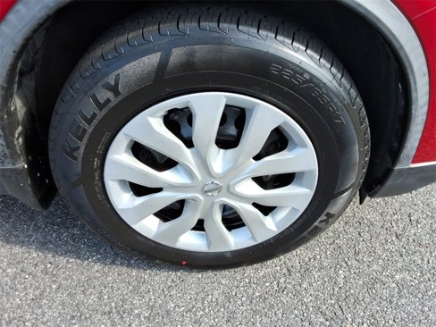 Used 2017 Nissan Rogue S image 12