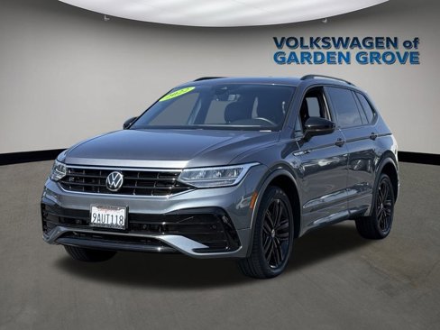 Used 2022 Volkswagen Tiguan SE R-Line image 5