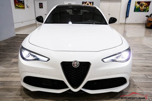 Used 2022 Alfa Romeo Giulia Veloce image 89