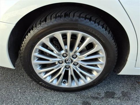Certified 2020 Toyota Avalon Limited w/ Advanced Safety Package image 30
