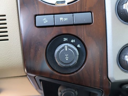Used 2016 Ford F250 Lariat w/ Lariat Interior Package image 23