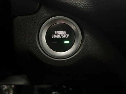 Used 2021 Chevrolet Equinox LT image 23