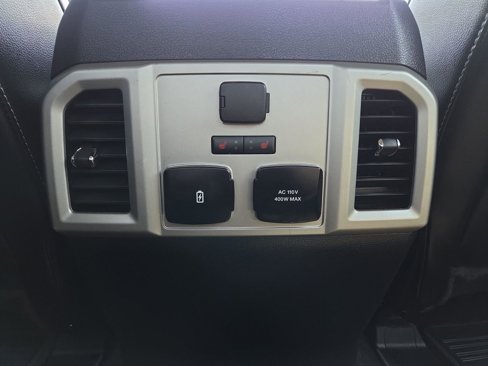 Used 2019 Ford F150 Lariat w/ Equipment Group 502A Luxury image 30