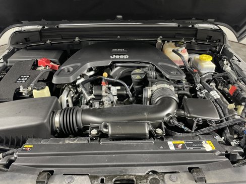 Used 2021 Jeep Wrangler Unlimited Sahara image 11