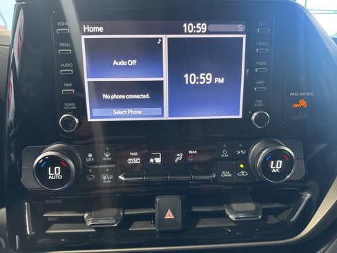 Used 2022 Toyota Highlander LE image 45