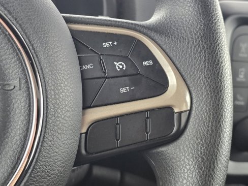 Used 2017 Jeep Renegade Sport w/ Power & Air Group image 25