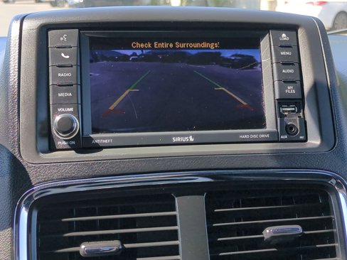Used 2020 Dodge Grand Caravan SXT image 25