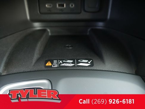 Used 2019 Chevrolet Equinox Premier image 38
