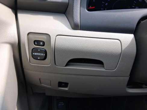 Used 2011 Toyota Camry LE image 28
