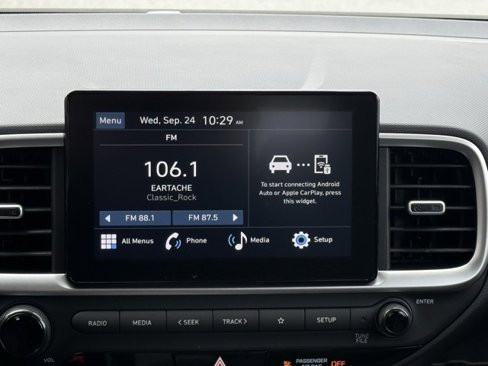 New 2025 Hyundai Venue SE image 21