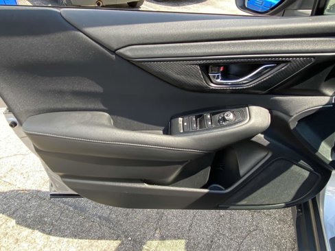 Used 2022 Subaru Outback Premium image 7