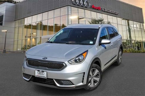 Used 2019 Kia Niro LX image 1