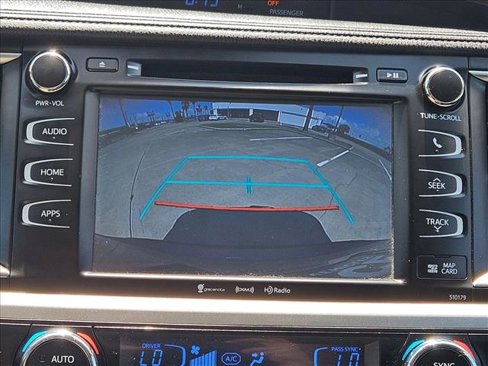 Used 2018 Toyota Highlander XLE image 13
