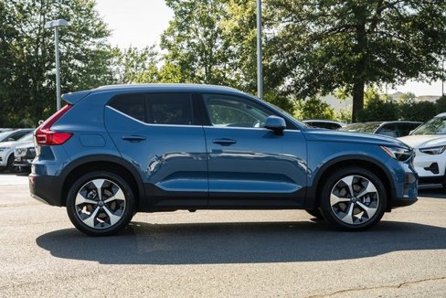 Certified 2023 Volvo XC40 B5 Plus w/ Driver Assist Package image 3