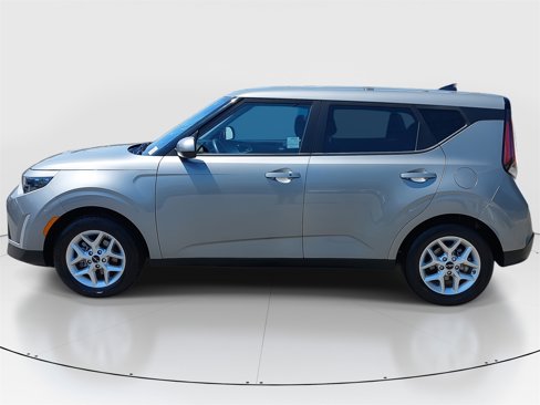 Used 2023 Kia Soul S image 4